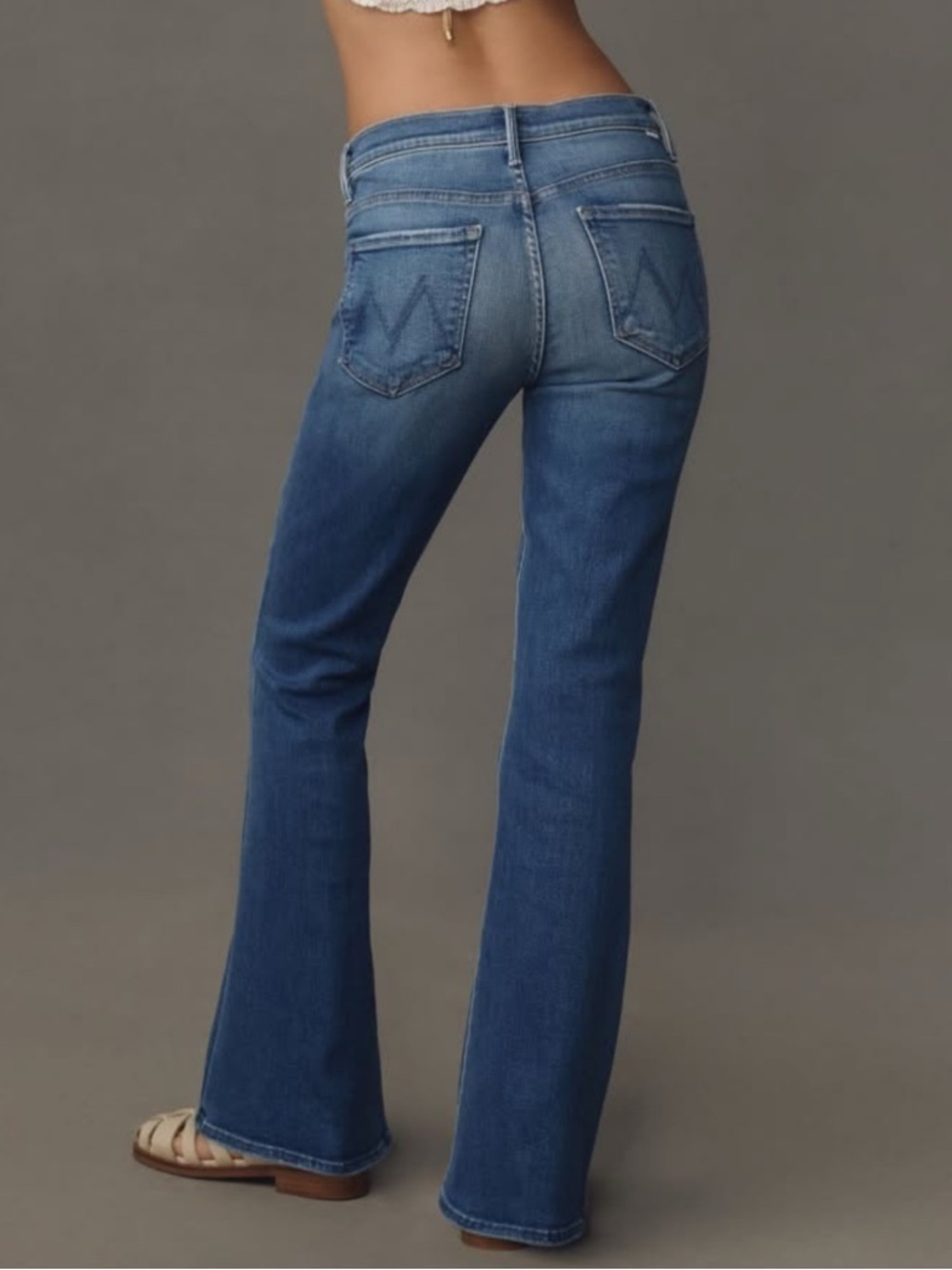Mother Mid-Rise Flare Weekender Jeans
NWT Sz 25 Petite Layover Rinse Retail $248